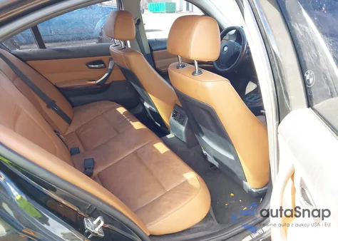 2011 BMW 328I xDrive z USA, uszkodzony, nr VIN WBAPK5C52BF124717